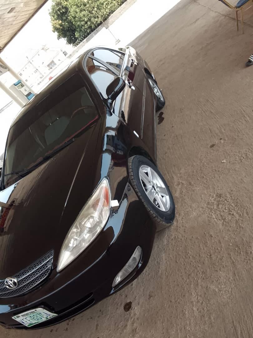 A picture of 05 Toyota Camry