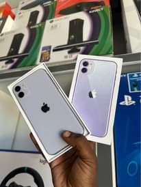 A picture of IPHONE 11 64gb