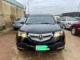 A picture of This is super clean Acura MDX 2009 model first body