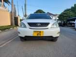 A picture of 2004 TOYOTA HARRIER