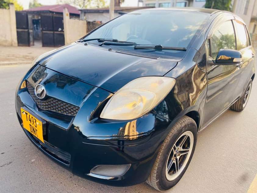 A picture of VITZ NEW