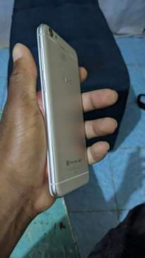 A picture of Vivo X7