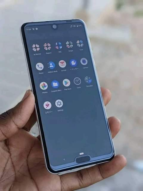 A picture of Aquos r3