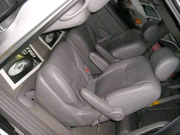 A picture of CALL ME ON 07054019694 MAKE TOYOTA MODEL SIENNA YEARS 2005