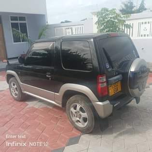 A picture of PAJERO MIN
