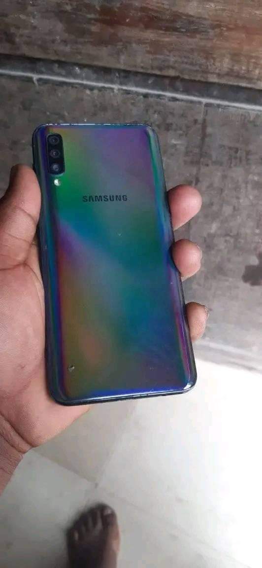 A picture of Samsung A 50