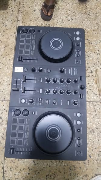 A picture of Pioneer FLX4