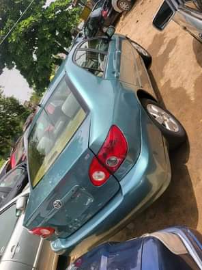 A picture of Brand TOYOTA Model COROLLA Year 2005 Transmission Automatic Price 2