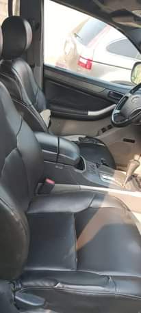 A picture of 2005 Toyota 4 Runner