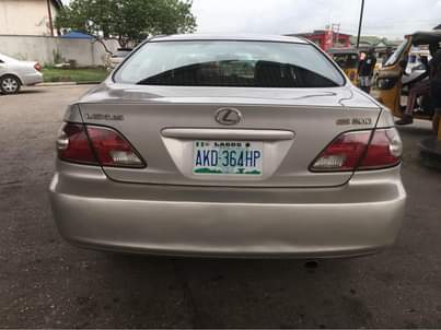 A picture of Lexus Es300