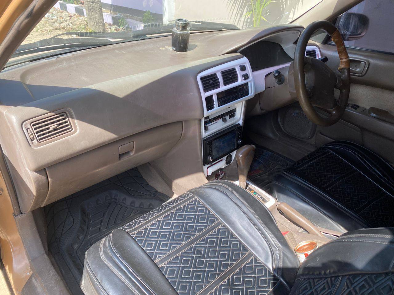 A picture of Corolla sprinter. 0654503974