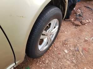 A picture of Toyota vitz 2001 model 1000cc 11 million Call 0757953488