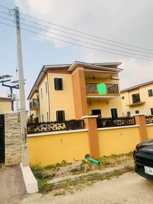 A picture of House at Ibadan estate