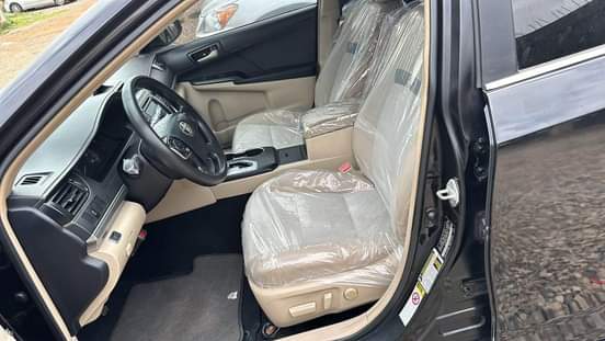 A picture of Toyota Camry 2013 LE Direct Belgium NGN11 500 000 00