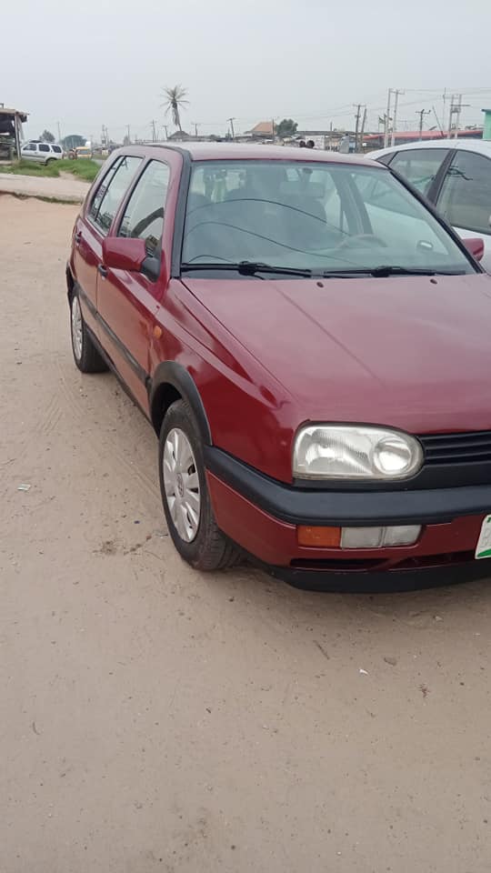 A picture of Volkswagen golf 3