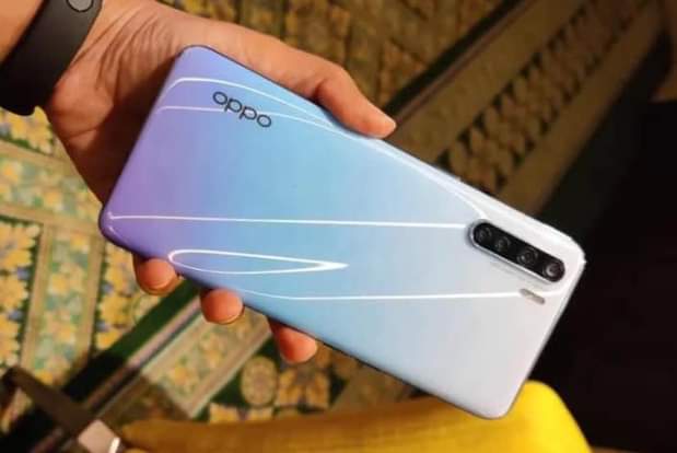 A picture of Oppo f15