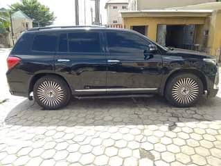 A picture of Toyota Highlander 2008 Upgraded