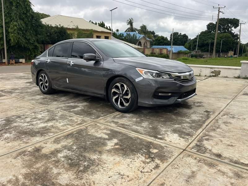 A picture of BELGIUM GRADE 2016 MODEL HONDA ACCORD KEYLESS MILEAGE 67KM ONLY