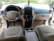 A picture of 06 Toyota Sienna