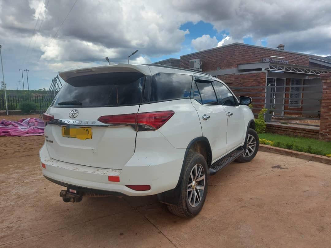 used toyota fortuner