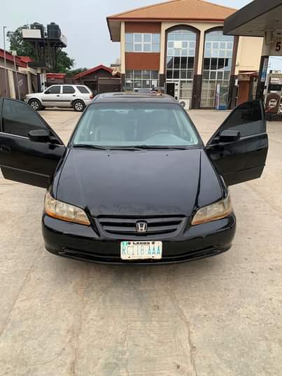 A picture of Toyota Camry nd other s for sell at Ibadan dm