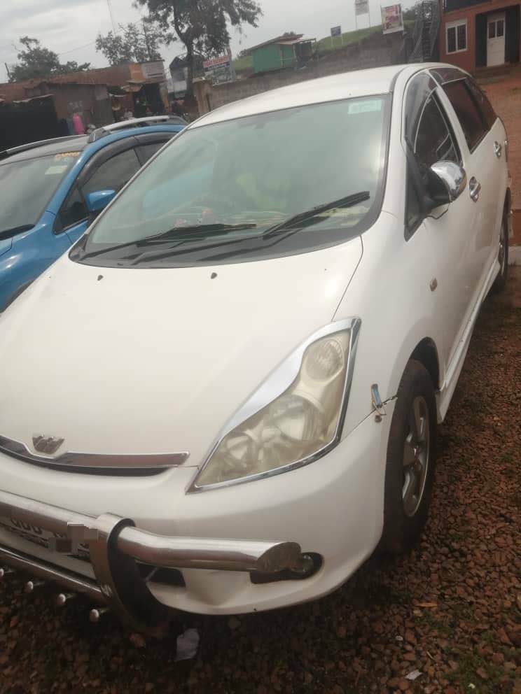 A picture of Toyota wish 13.5m