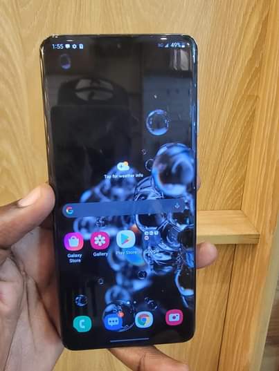 A picture of SAMSUNG S20 PLUS. 128GB. 12GB RAM