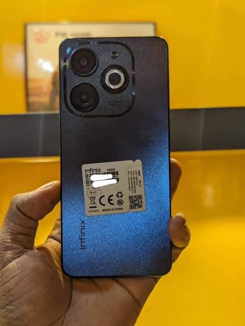 A picture of Infinix smart 8 128GB