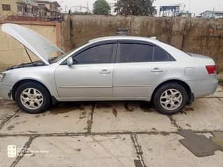 A picture of CLEAN HYUNDAI SONATA 2008 MODEL WITH 4PLUGS ENGINE IT HAS