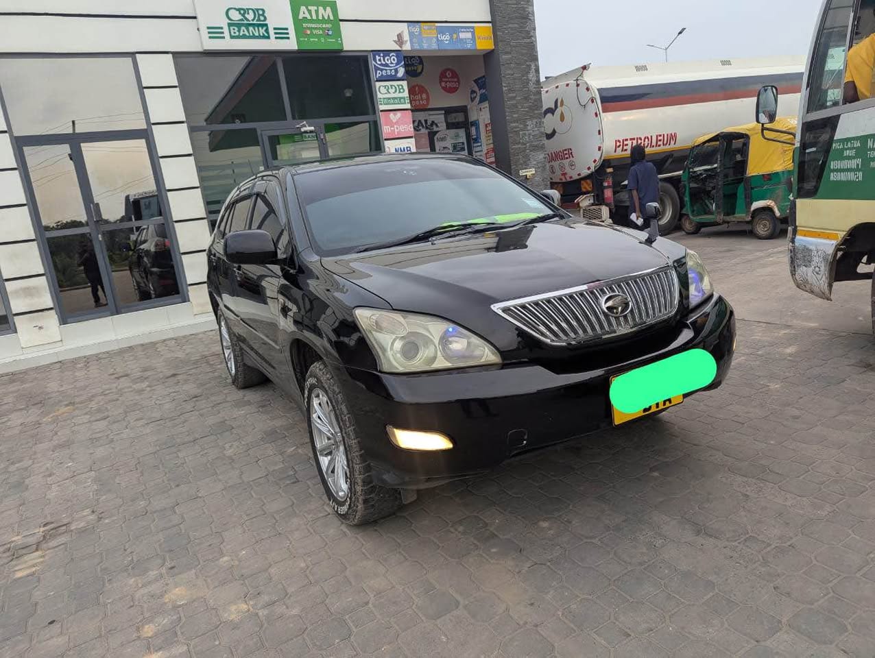 A picture of HARRIER NEW MODEL