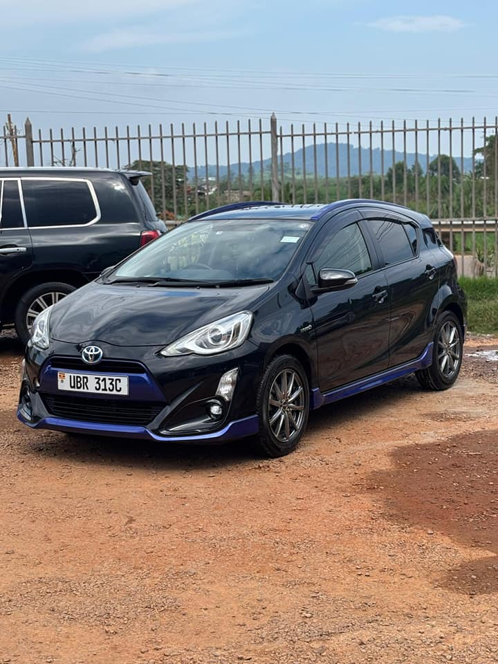 A picture of Toyota aqua urban 2015 hyprid 1.5cc 67k km 38m price