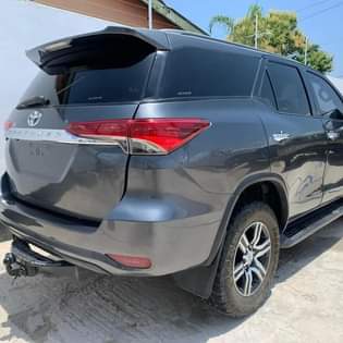 A picture of TOYOTA FORTUNER