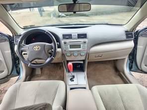 A picture of NEATLY USED MODEL 2009 TOYOTA CAMRY Sound engine Smooth Gear