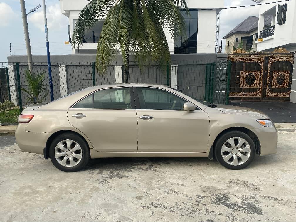 A picture of 2008 Toyota Camry spider