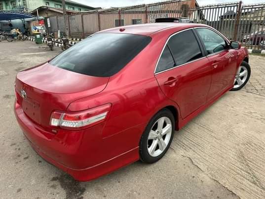 A picture of Toyota Camry Sport 2010 09061825415