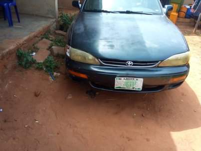 A picture of 1996 Toyota Camry 2 2