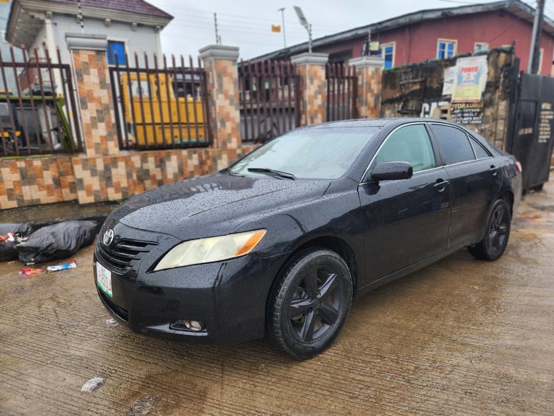 A picture of 2008 Toyota camry le