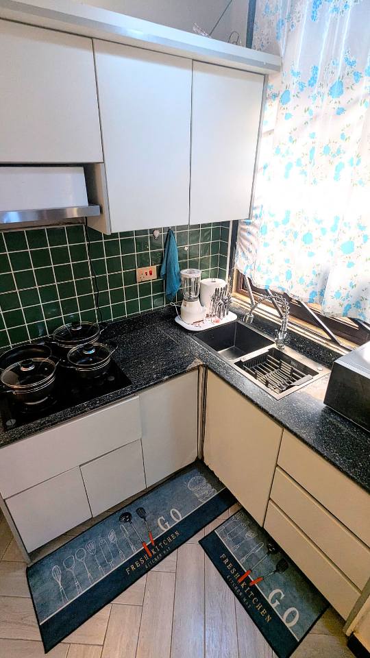 A picture of 1 bedroom fully furnished Airbnb apartment for rent in Kisaasi