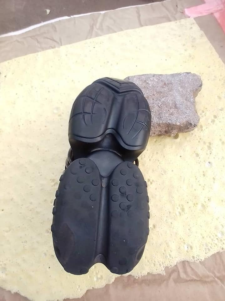 A picture of shoe for sale