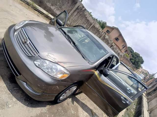 A picture of 2004 Toyota Collora