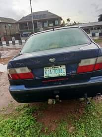 A picture of Nissan primera 02