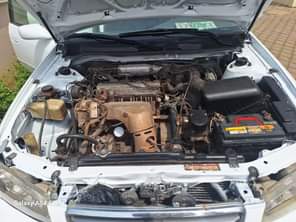 A picture of 2002 Toyota Camry with a Grade A engine and gear