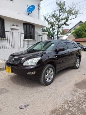 A picture of Toyota Harrier