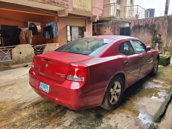 A picture of Dodge charger 2011