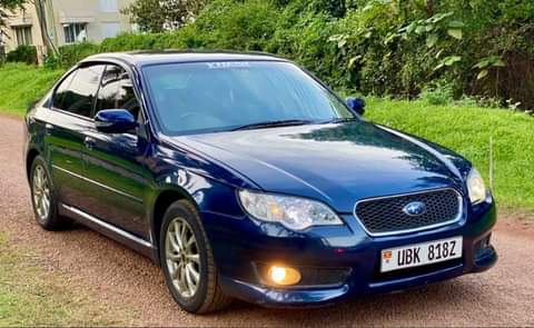 A picture of Subaru legacy 2007 model 2000cc 24 million Call 0757953488