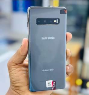 A picture of SAMSUNG GALAXY S10 0753858471 CALL OR WHATSAPP CLEAN PIECE NO