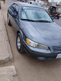 A picture of 2001 Toyota Camry Registered
