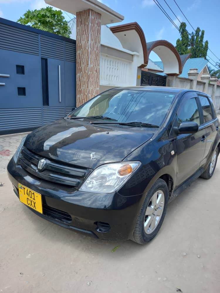 used toyota ist