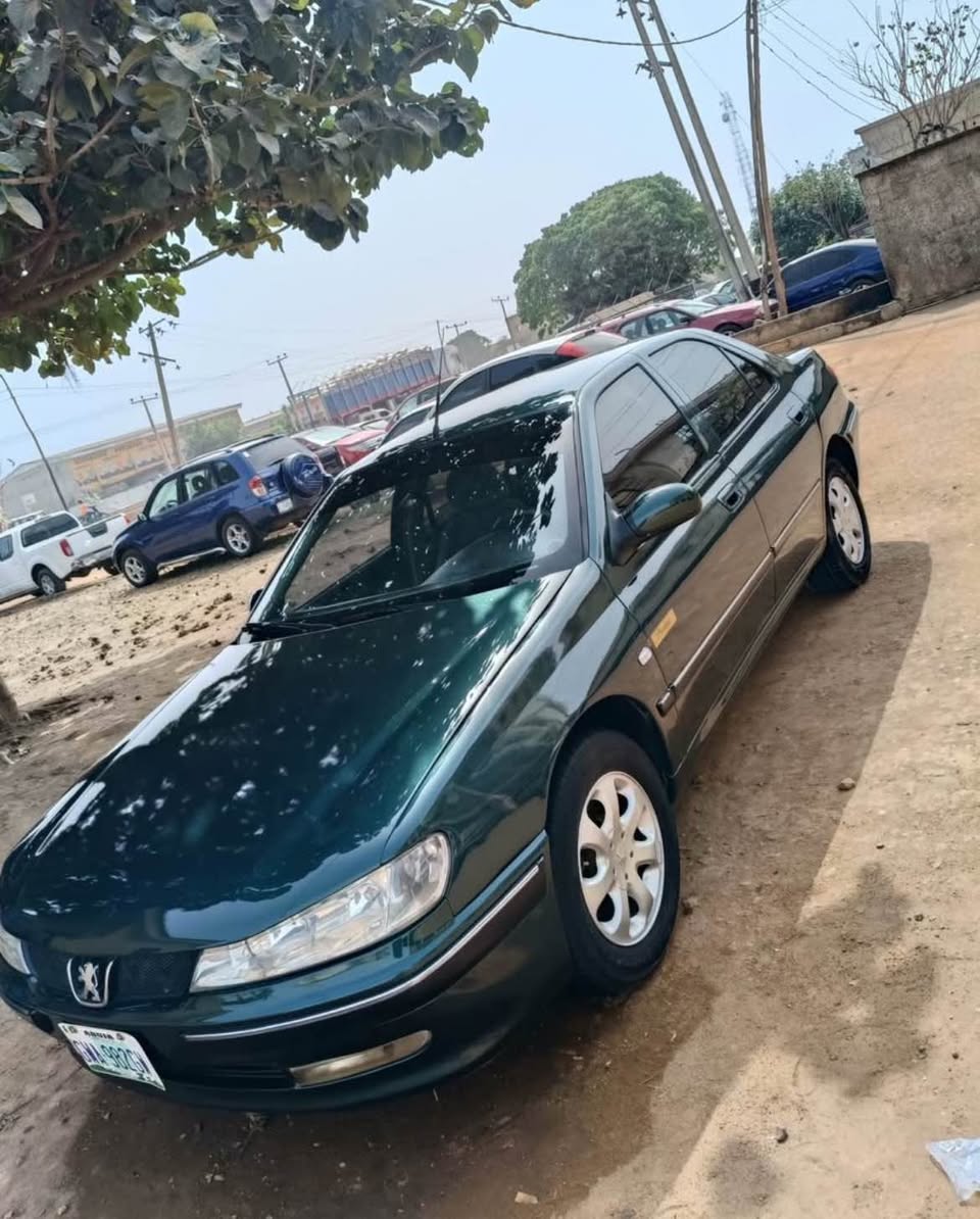 A picture of DISTRESS PEUGEOT 406