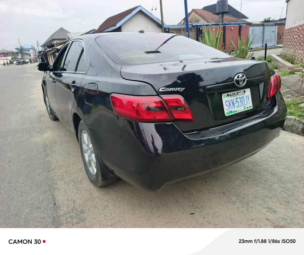 A picture of Awoof dealer market Are you looking for Toyota Camry 2011